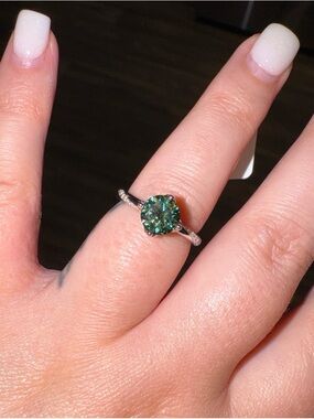 1.00Ct 18K White Gold Oceanic Solitaire Engagement Ring with Pavé Band